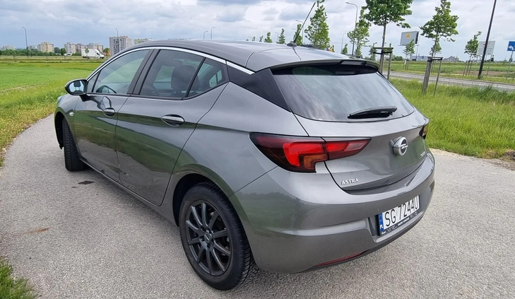 Opel Astra cena 60000 przebieg: 32600, rok produkcji 2018 z Gliwice małe 92